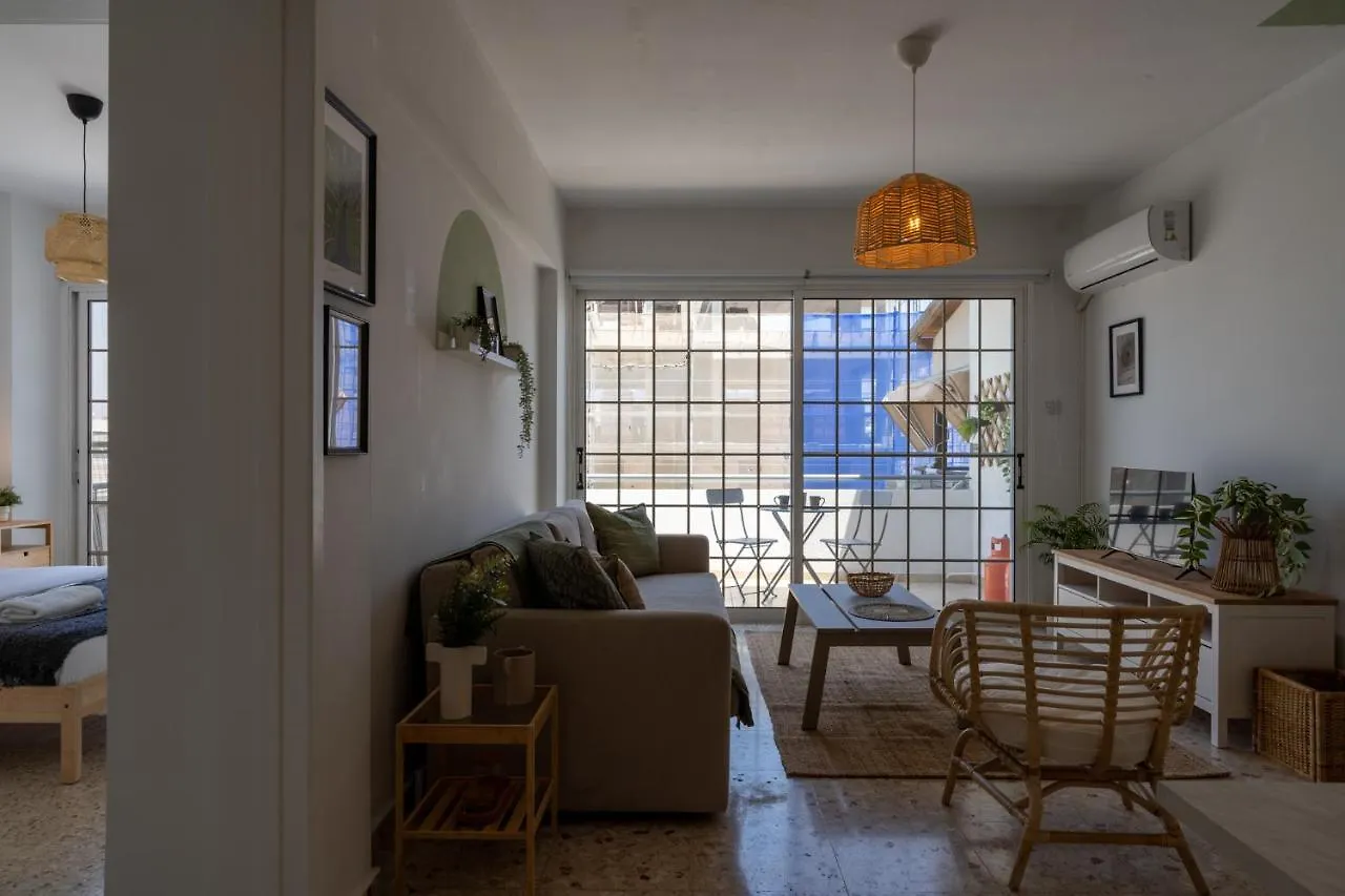 Blossom 1-Bedroom Apartment In Λάρνακα Κύπρος