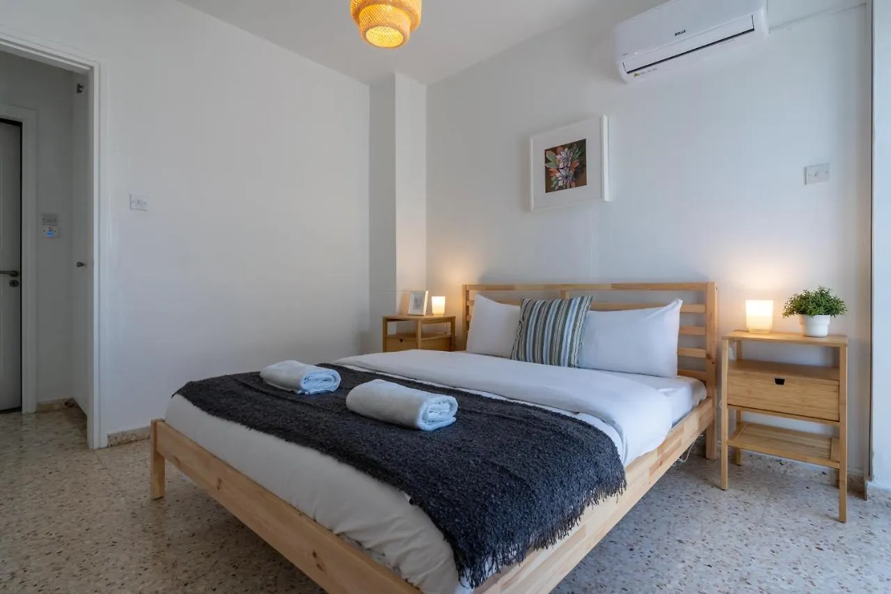 Blossom 1-Bedroom Apartment In Λάρνακα