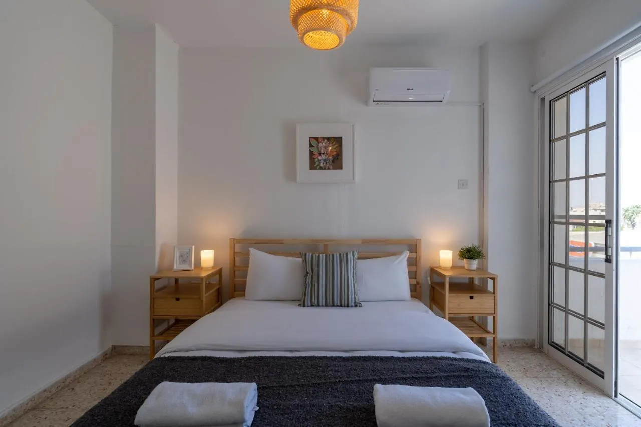 Blossom 1-Bedroom Apartment In Λάρνακα